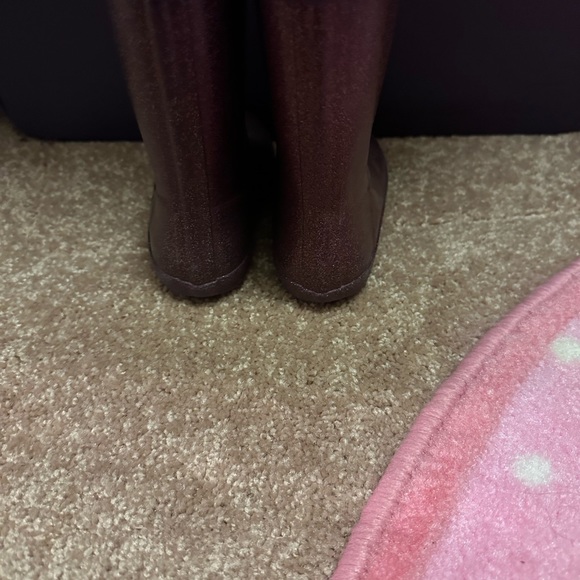 Size 8 deep purple sparkle toddler hunter boots - Picture 3 of 4
